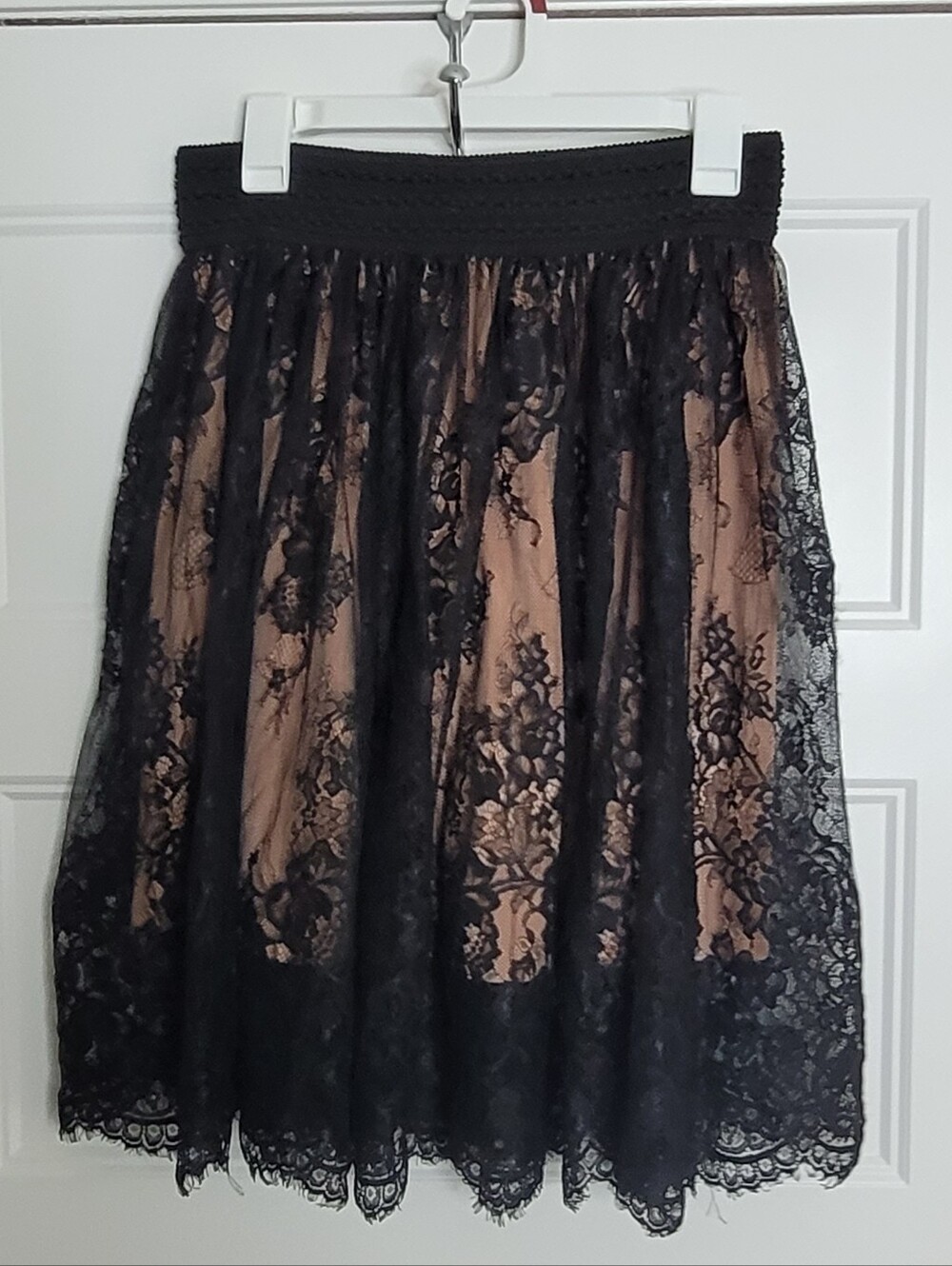 Rue 21 black floral lace overlay midi skirt Size M